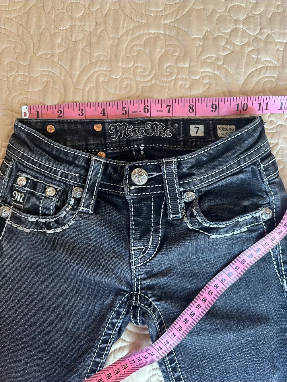 Miss Me Dark Jeans with White Contrast size 7 girls Stitching